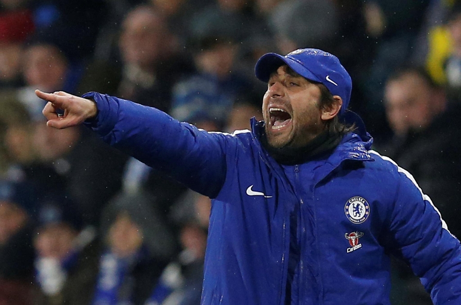 关于哈德斯菲尔德以防守为主，稳守联赛的信息